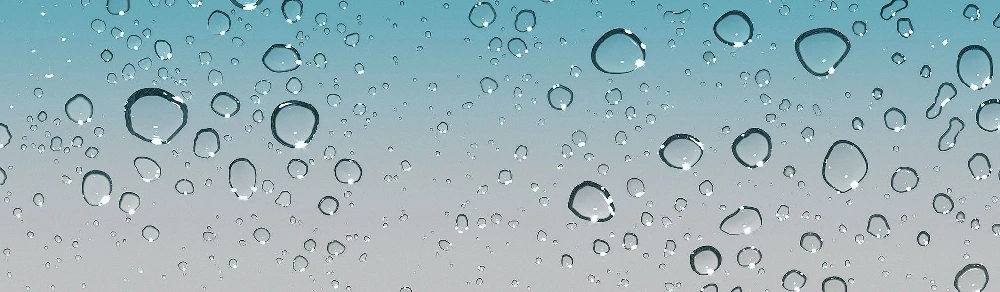 iPhone 4 / 4S docks and stands