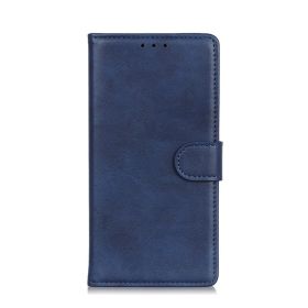 Casecentive Leather Wallet case with closure iPhone 13 Pro blue